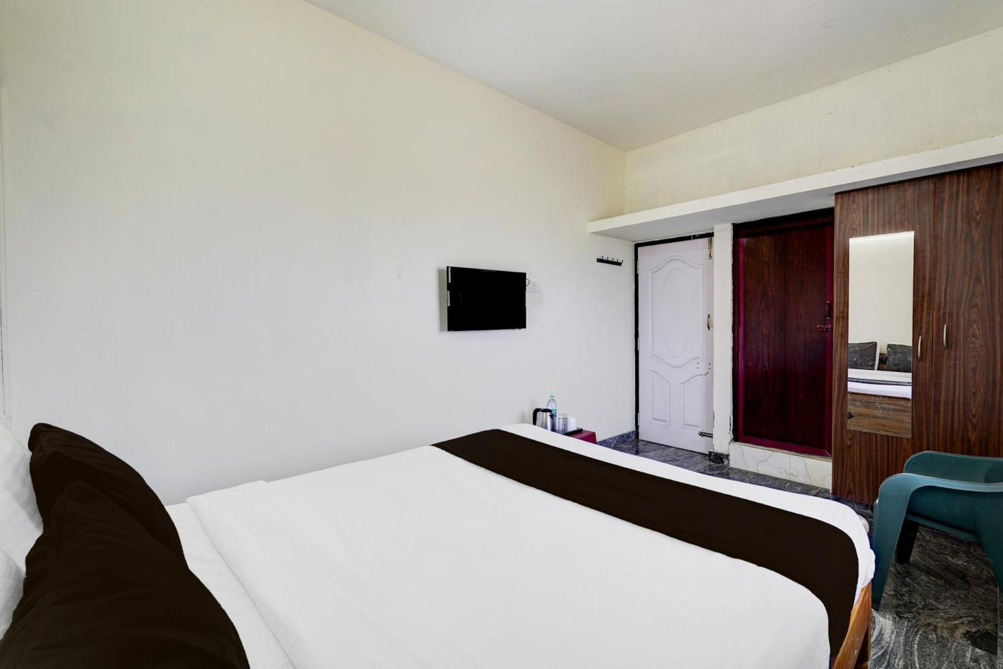 Collection O Sithalapakkam Medavakkam Formerly Srinivasa Residency شيناي المظهر الخارجي الصورة