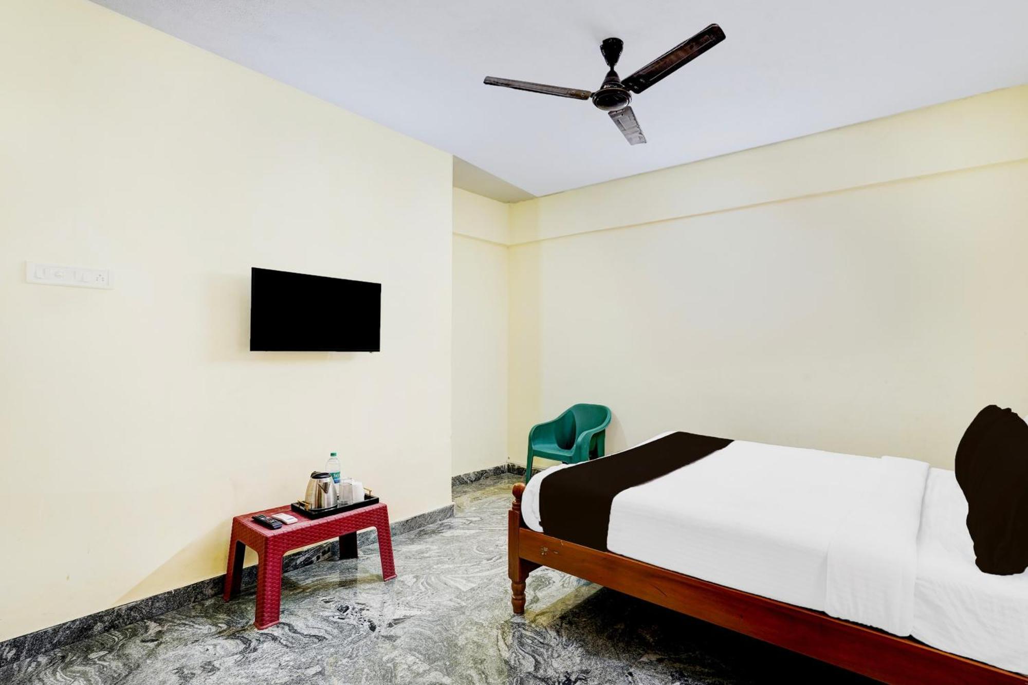 Collection O Sithalapakkam Medavakkam Formerly Srinivasa Residency شيناي المظهر الخارجي الصورة